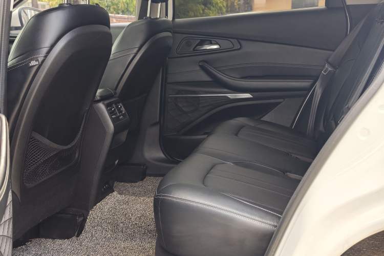 Used EXEED Lingyun 2019 1.6T Two-Wheel Drive Diamond Edition