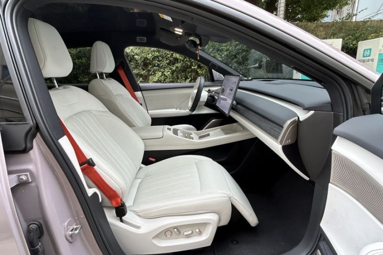 Used ONVO L60 2024 60 kWh Rear-Drive Version
