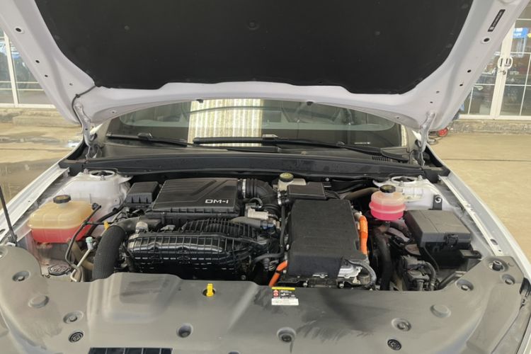 Used BYD Qin PLUS 2021 DM-i 55KM Flagship Model Interior 3