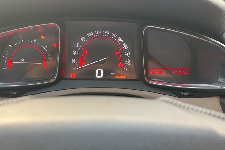 Used DS 6 2014 1.6T Luxury Edition THP160
