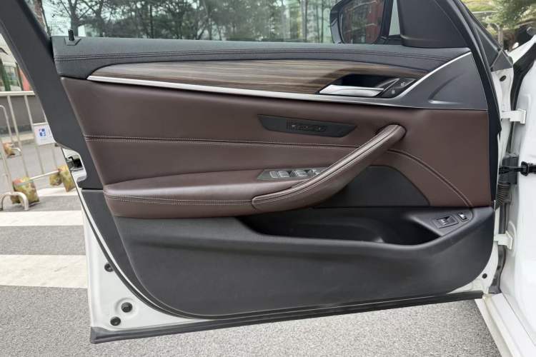 Used BMW 5 Series New Energy 2019 Updated Version 530Le Luxury Package Interior 7