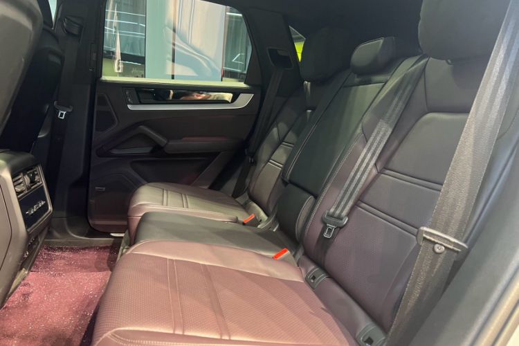 Used Porsche Cayenne 2024 Cayenne 3.0T Interior 5