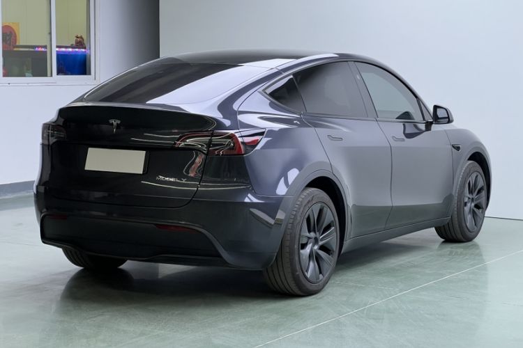 Used Tesla Model Y 2024 Rear-Wheel-Drive Version
