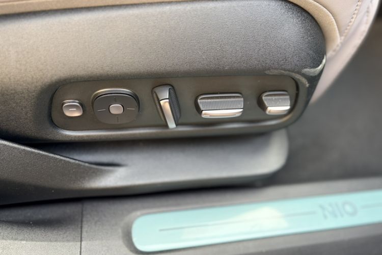 Used Nio EC6 2024 75 kWh
