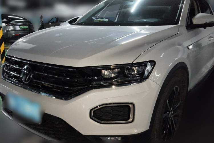 Used Volkswagen T-ROC 2021 280TSI DSG Two-Wheel Drive Comfort Connect Edition
