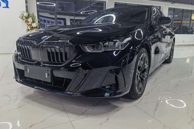 Used BMW 5 Series 2026 Facelift Model 530Li Luxury Edition M Sport Package