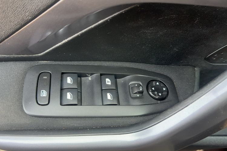 Used Peugeot 2008 2015 1.6L Automatic Playcool Edition
