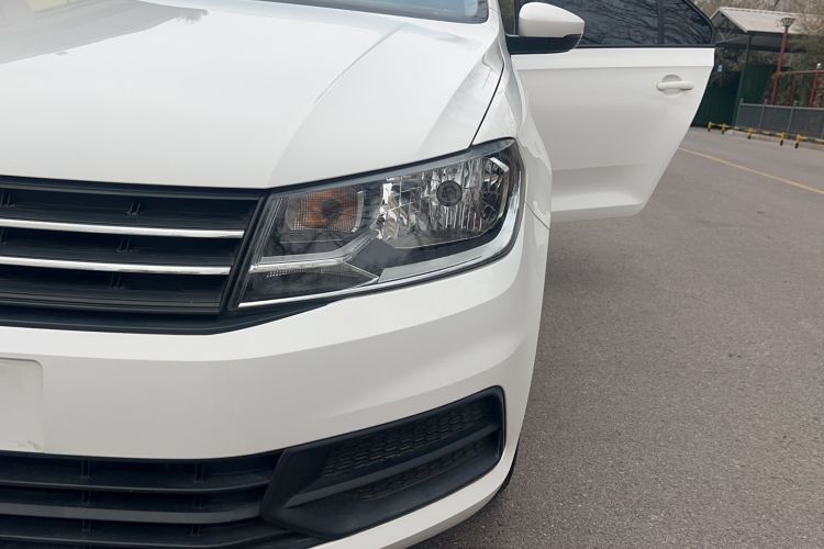 Used Volkswagen Santana 2016 1.6L Manual Fashion Edition
