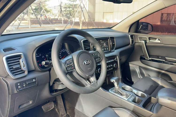 Used Kia KX5 2016 2.0L Automatic 2WD Premium
