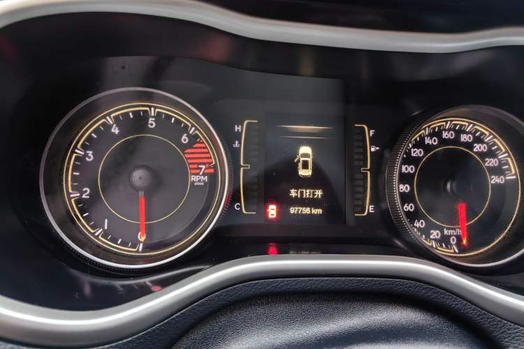 Used Jeep Cherokee 2016 2.4L Leading Edition
