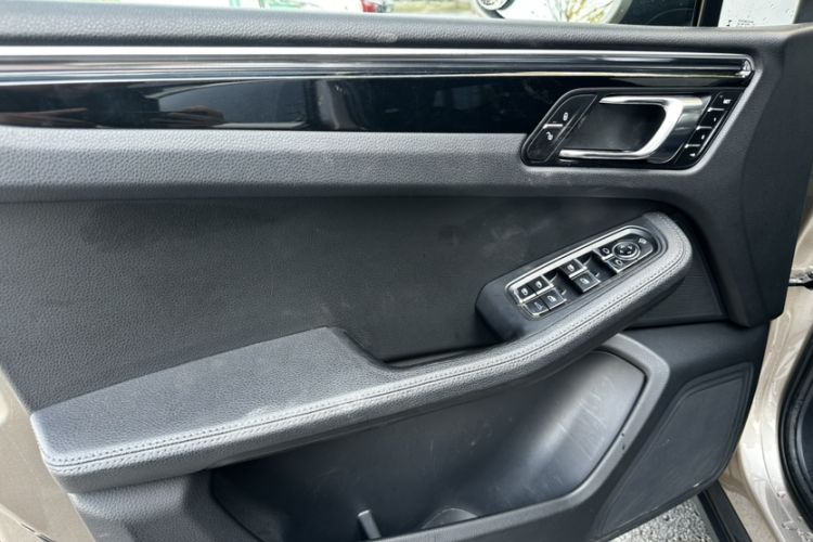 Used Porsche Macan 2014 Macan S 3.0T
