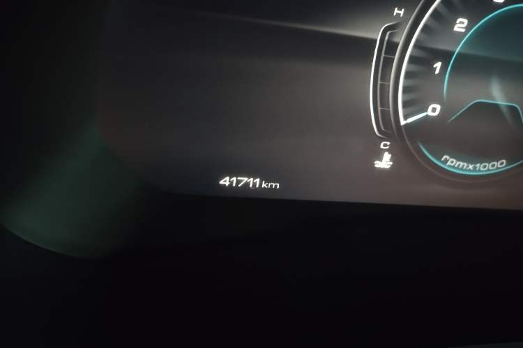 Used Wey VV6 2020 2.0T Two-Wheel Drive Smart Enjoyment+