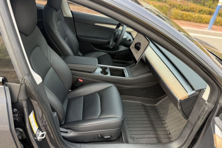 Used Tesla Model 3 2022 Rear-Wheel-Drive Version