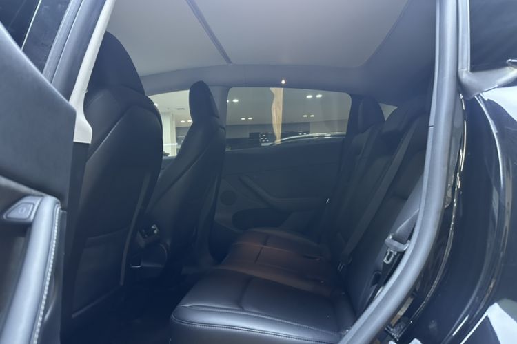 Used Tesla Model Y 2023 Rear-Wheel-Drive Version