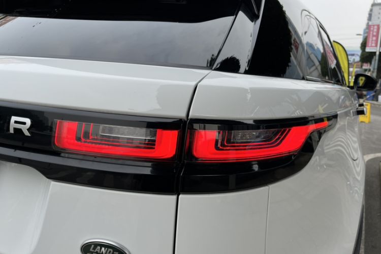 Used Land Rover Range Rover Velar 2022 250 PS