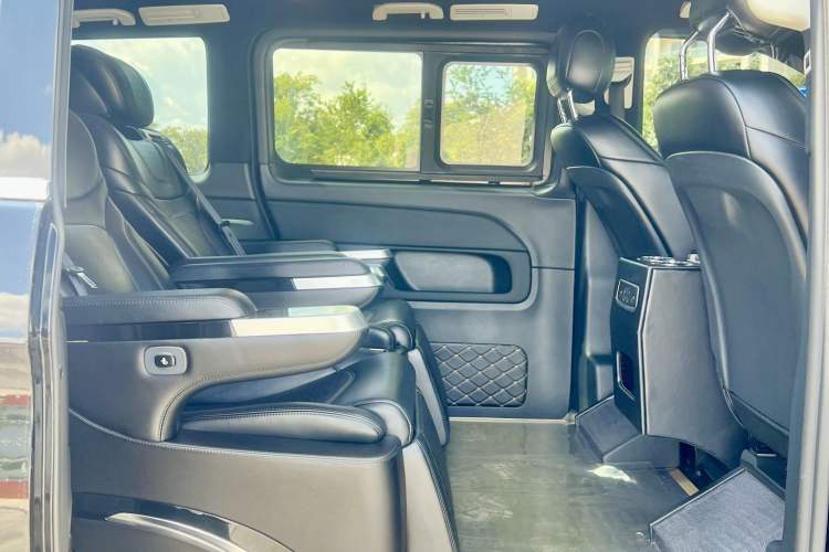 Used Mercedes-Benz V-Class 
