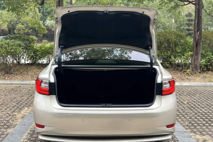 Used Lexus ES 2015 200 Elite Edition