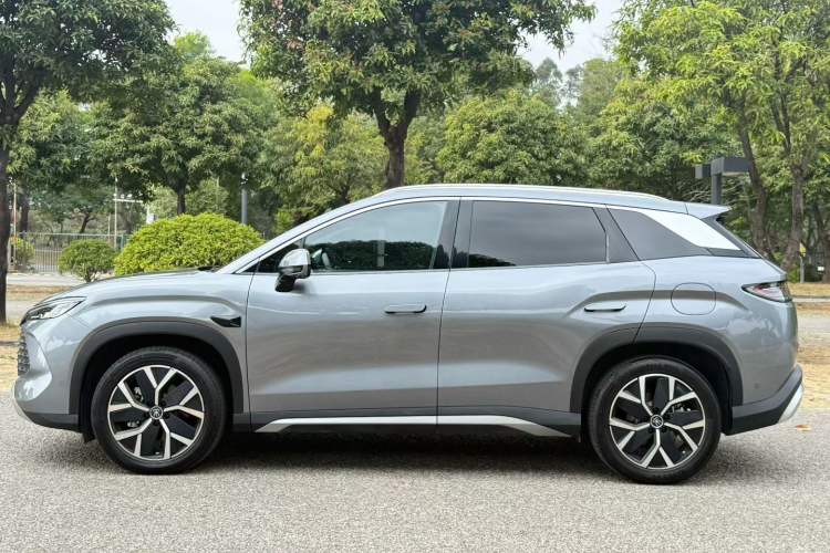 Used BYD Song L DM-i 2025 Intelligent Driving Version 160 km Beyond-Range Type