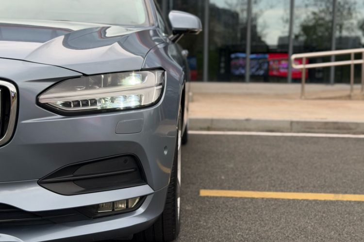 Used Volvo S90 2018 T4 Zhiyuan Edition