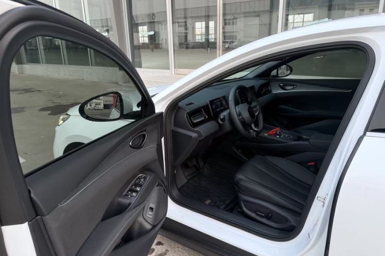 Used BYD Seal 06 New Energy 2024 DM-i 120KM Luxury Model
