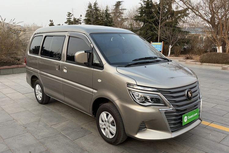 Used FORTHING Lingzhi 2023 M5 1.6L Practical Model 5 Seats