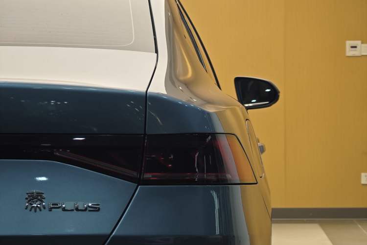 Used BYD Qin PLUS 2023 Champion Edition DM-i 55KM Leading Model