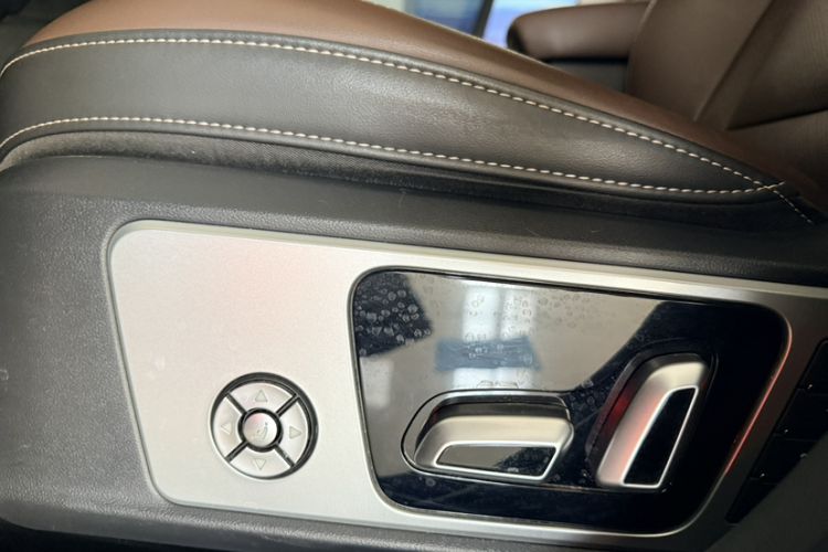 Used Wey VV6 2021 2.0T Two-Wheel Drive Smart Plus