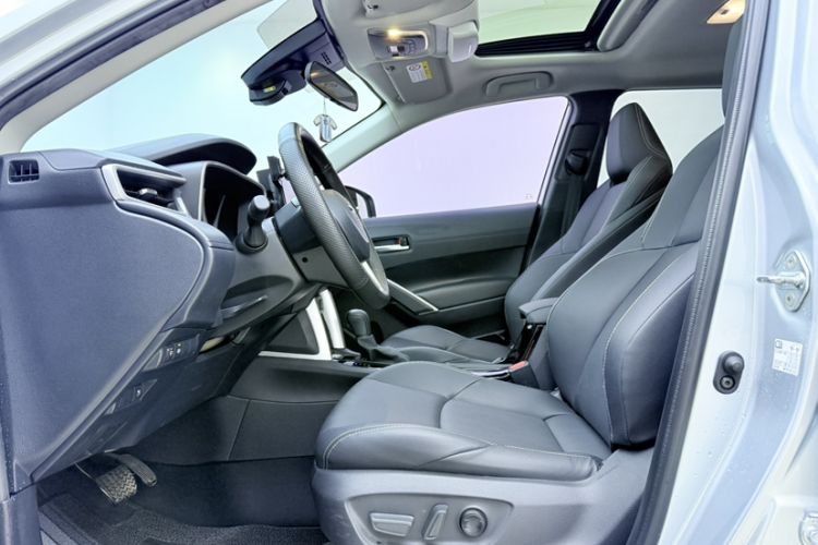 Used Toyota FRONTLANDER 2023 2.0L Smart Electric Hybrid Dual-Engine Luxury Edition
