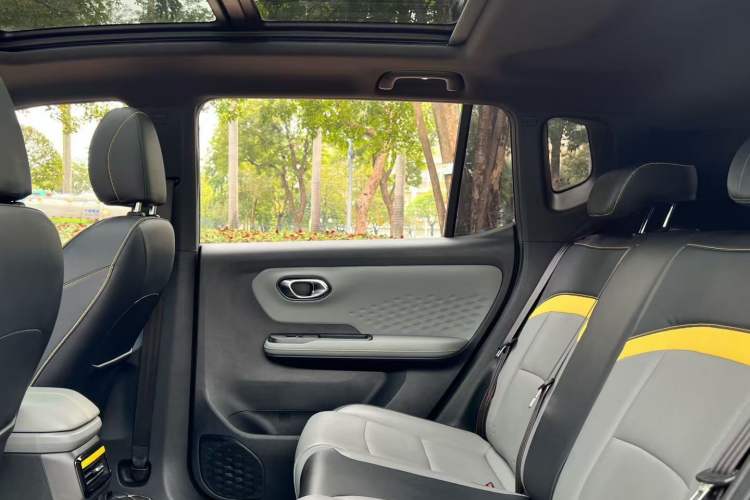 Used AION Y 2021 70 Tech Vitality Edition