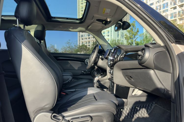 Used MINI 2023 2.0T COOPER S Artist