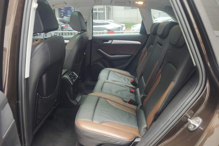 Used Audi Q5 2017 Plus 40 TFSI Technology Model
