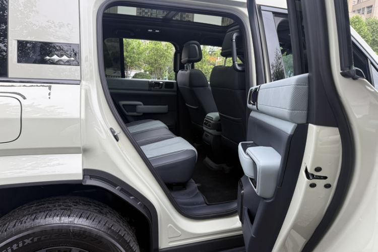 Used Formula Leopard 5 2025 TianShen Intelligent Driving Ultra Edition Interior 1