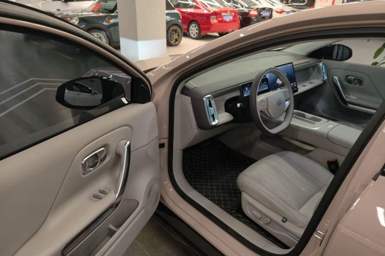 Used Leapmotor B01 2025 650 LiDAR Edition