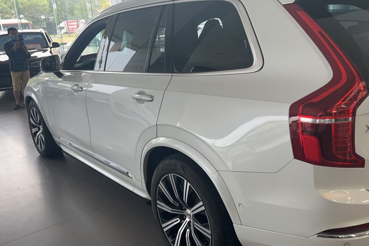 Used Volvo XC90 New Energy 2021 E-Drive Hybrid T8 Luxury Flagship 7-Seater Exterior 5