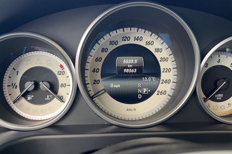 Used Mercedes-Benz E-Class 2015 Facelift E 200 L
