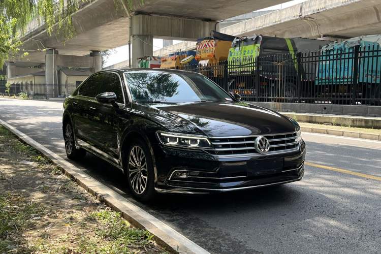 Used Volkswagen Phideon 2019 380TSI Two-Wheel Drive Business Edition China VI Standard