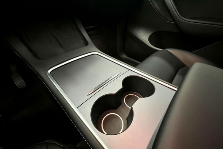 Used Tesla Model Y 2024 Rear-Wheel-Drive Version