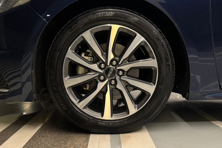 Used Lincoln Continental 2017 2.0T Two-Wheel Drive Deluxe Edition Exterior 5