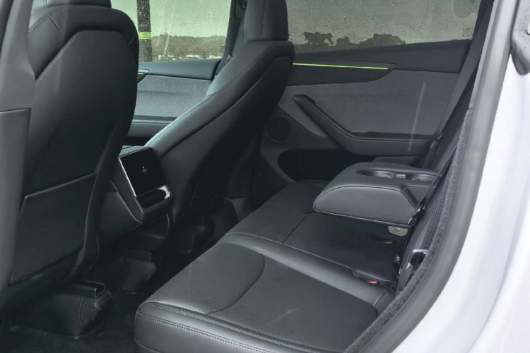 Used Tesla Model Y 2026 Rear-Drive Model
