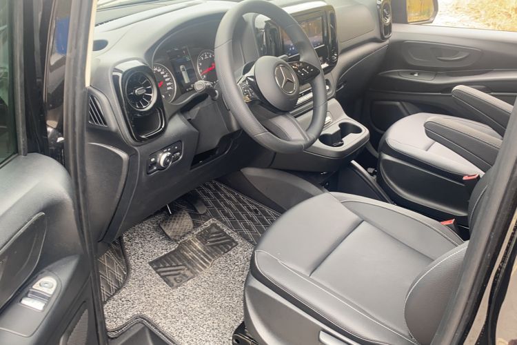 Used Mercedes-Benz Vito 2025 2.0T Elite 7-Seater
