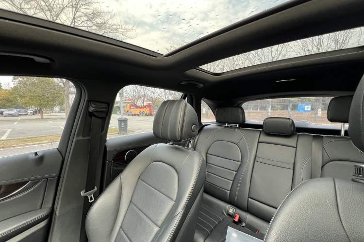 Used Mercedes-Benz GLC 2016 GLC 260 4MATIC Dynamic Edition