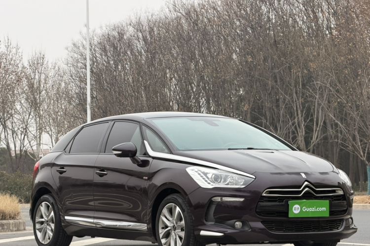 Used DS 5 2014 1.6T Luxury Edition THP200
