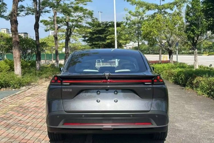 Used Deepal L07 2025 230 Ultra with DeepBlue Intelligent Driving AD PRO Extended-Range Version