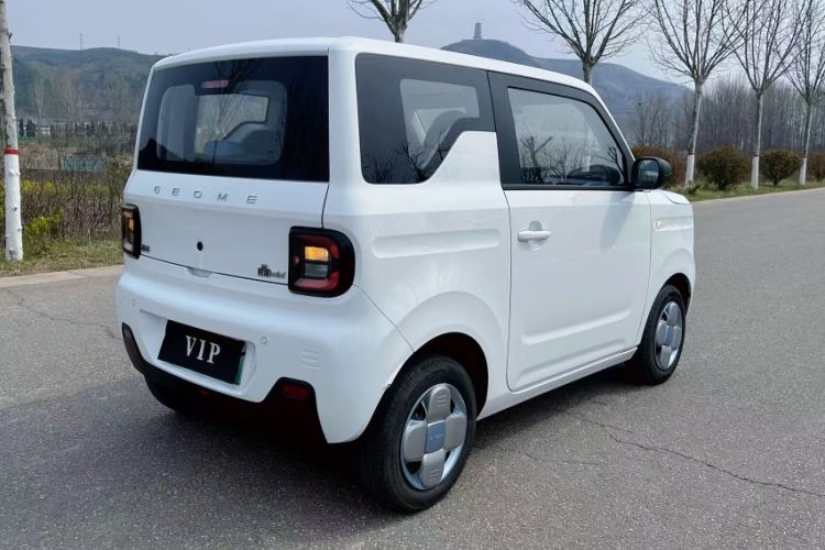 Used Geely Galaxy Panda 2024 Panda Mini 200km Endurance Bear
