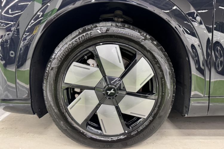 Used XPeng X9 2024 702 Ultra-Long Range Max