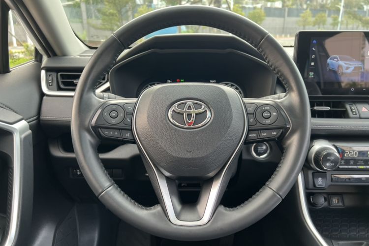 Used Toyota Wildlander 2023 2.0L CVT Four-Wheel Drive Luxury PLUS Edition