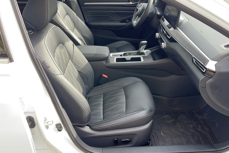 Used Nissan Teana 2022 2.0L XL-Upr Enjoyment Edition Right Front Seat