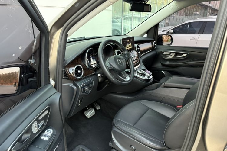 Used Mercedes-Benz V-Class 2017 V 260 Prestige Edition
