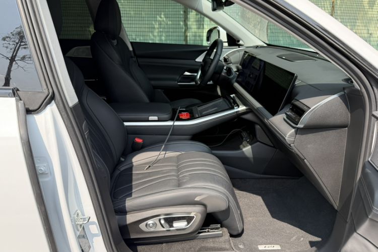 Used XPeng G9 2022 650 Performance Edition Pro Right Front Seat