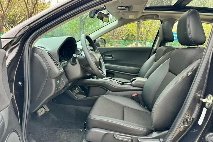 Used Honda Vezel 2020 1.5L CVT Pioneer Edition